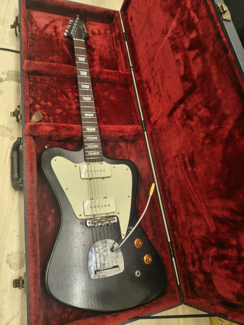 VENDIDA!! Guitarra hibrida Partcaster Jazzbird.