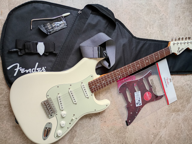 Squier by Fender Stratocaster Classic Vibe 60s Special Run