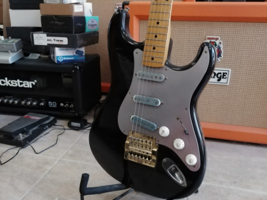 80's Squier Stratocaster Black (Made in Japan)