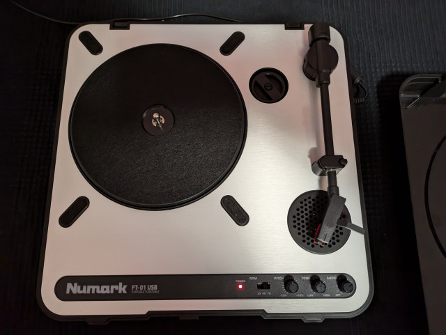 Numark PT01 USB plato vinilo portatil