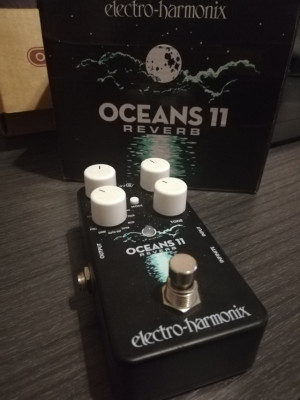 Electro Harmonix OCEANS 11 REVERB