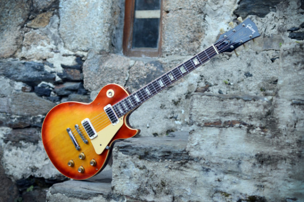 Gibson Les Paul Deluxe Cherry Sunburst (1974)