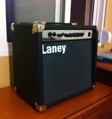 LANEY LC 15 REVERB (england)