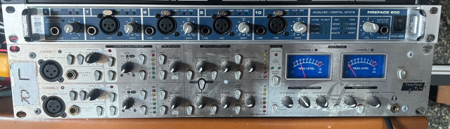 FIREFACE 800 + Previo Focusrite