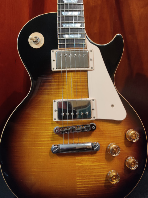 GIBSON LES PAUL CLASSIC. Videos y fotos.