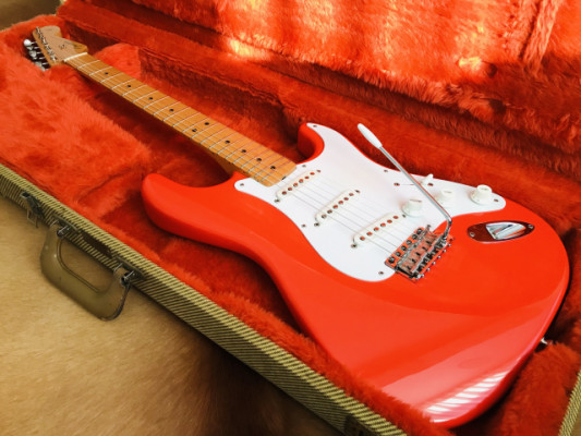 1992 Fender American Vintage AVRI '57 Reissue Stratocaster Fiesta Red