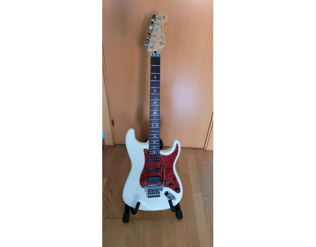 Fender Stratocaster HSS Floyd Rose con mejoras