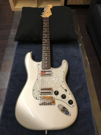 Cambio o vendo Fender Stratocaster American Standard