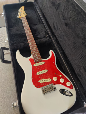 Xotic XS-1 Stratocaster Snow White