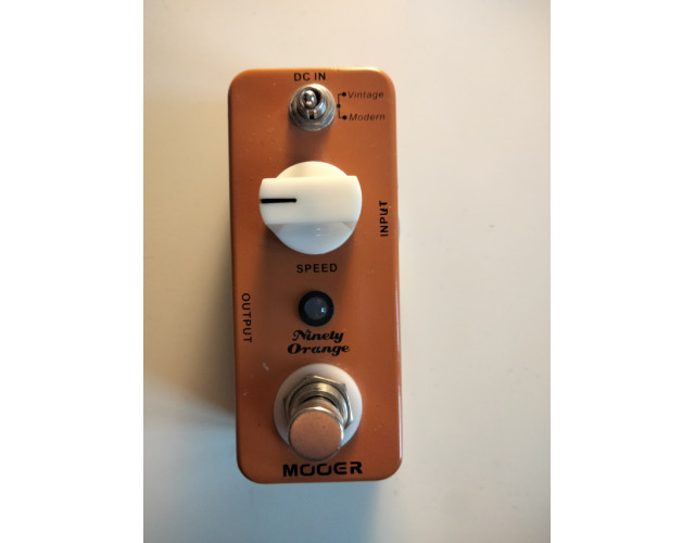 Ninety orange de mooer.