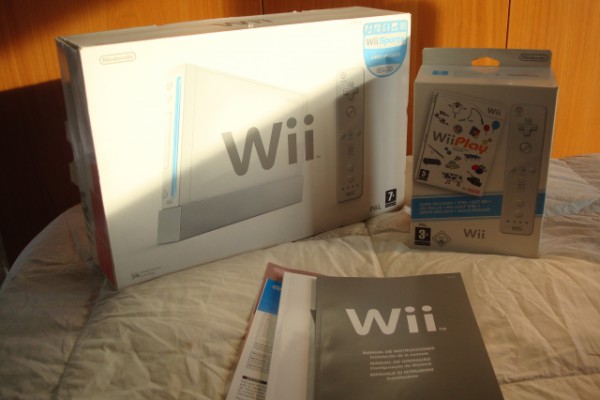 Nintendo Wii mas Wii play y 8 juegos
