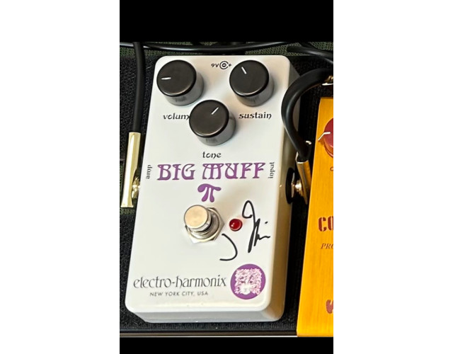 EHX J Mascis Ram’s head Big Muff