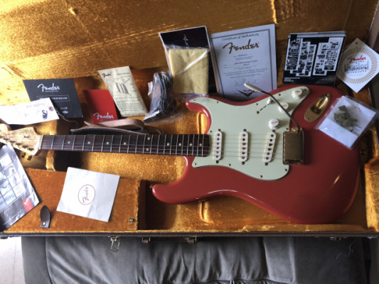 Fender stratocaster Customshop 60 año 2000