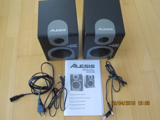 Amplificadores Alesis M1 Active 320 USB