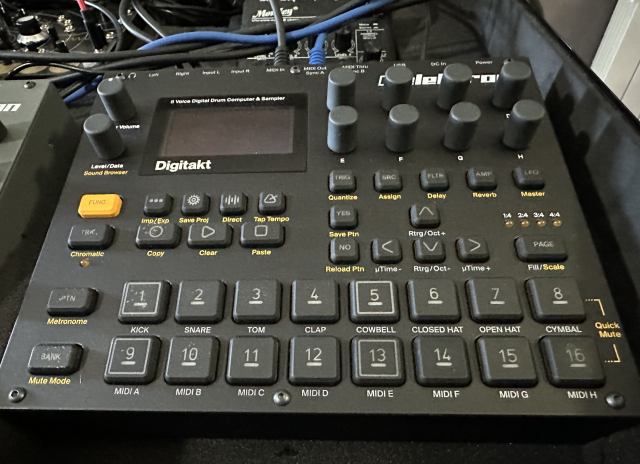 Elektron Digitakt muy buen estado