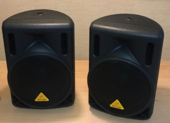 Altavoces Behringer Eurolive B208D