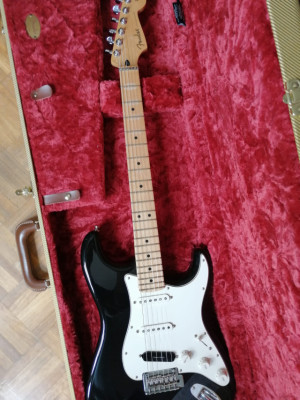 Fender player stratocaster mejorada