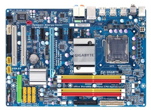 Placa base GIGABYTE GA-EP45-UD3LR con CPU Y RAM
