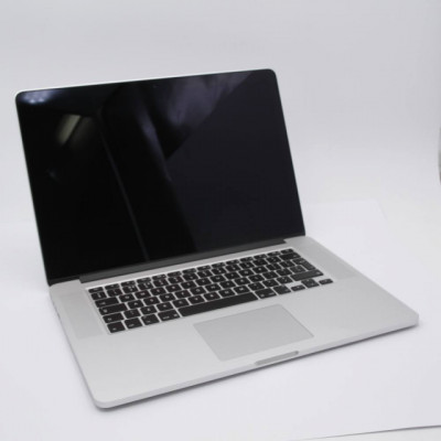 Macbook Pro 15 Retina i7 a 2,2 Ghz de segunda mano E319358