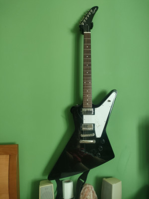 Nueva: Epiphone Explorer