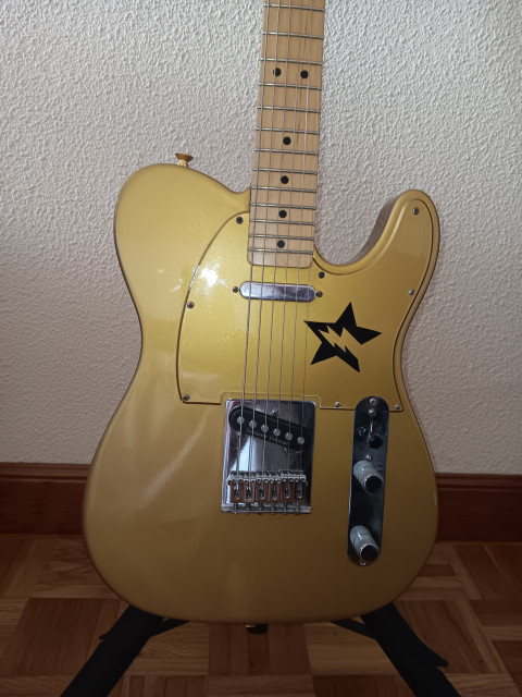 Fender telecaster mex . Gold