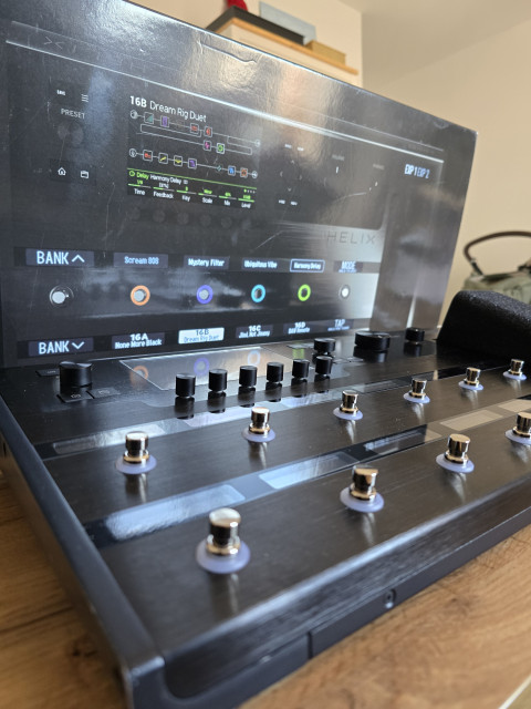 Line 6 Helix Floor + Funda Hx