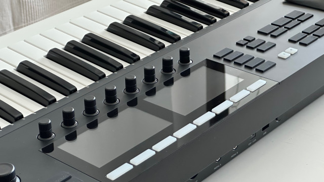 Komplete Kontrol S49 mk2