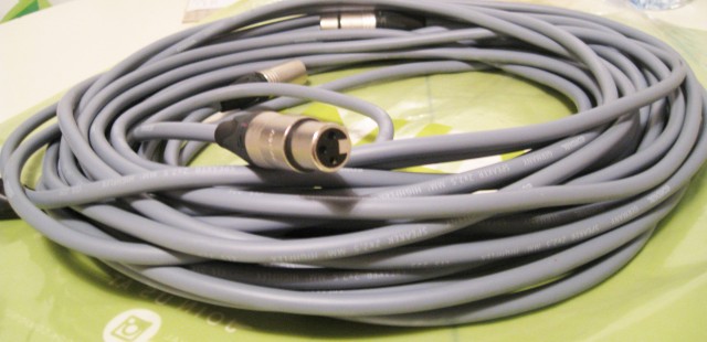 Vendo/Cambio - 2 Cables - Cordial CTL 10 FM -
