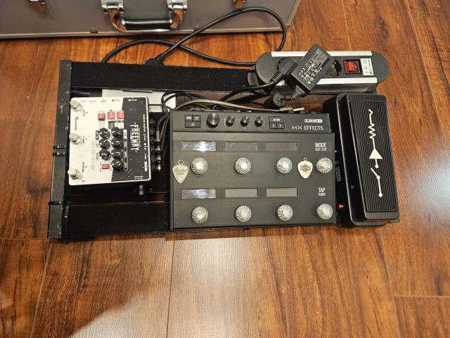 Pedalera completa: Hx Effects + Freeway + Pedal Dunlop + Flightcase