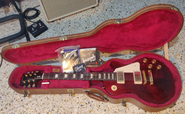 Gibson Les Paul Studio 2016 T Wine Red Gold