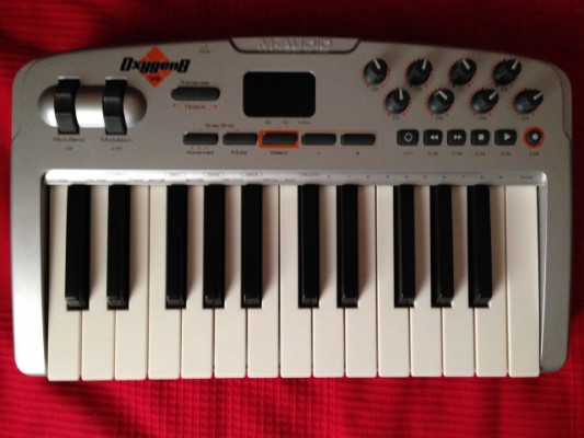teclado midi m-audio oxigen 8 v2