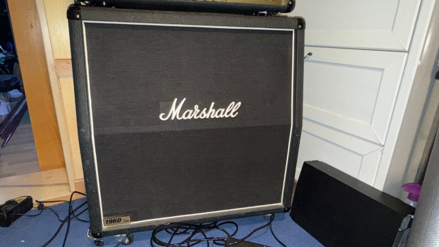 Pantalla Marshall 1960A 300Watt (mono-estereo)