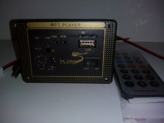 Amplificador Mini 15W . MP3 Player. USB. SD. Con mando a distanci