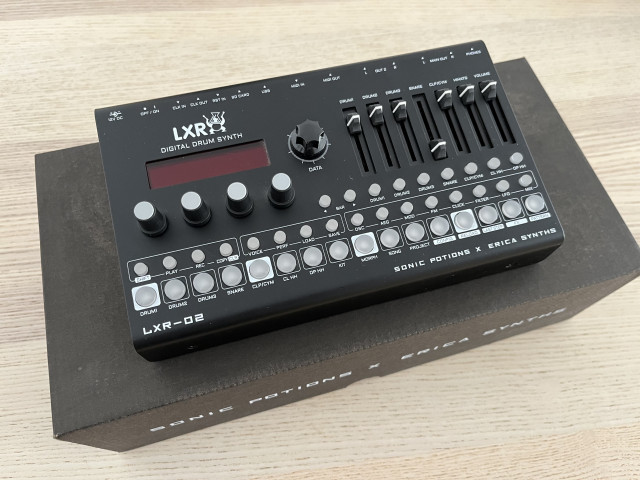 Erica Synth LXR 02 EN GARANTIA