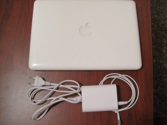 Macbook A1342 de 2009