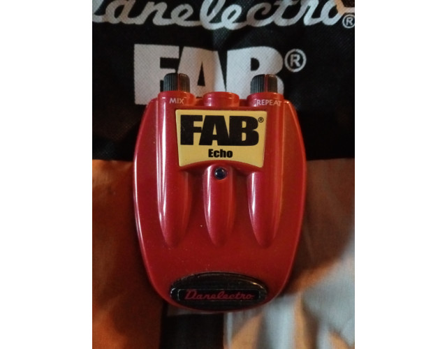 Danelectro fab echo