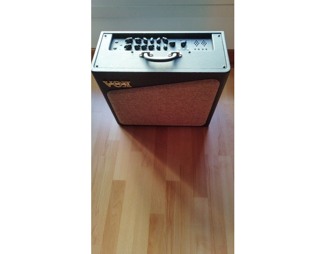 Amplificador VOX AV30