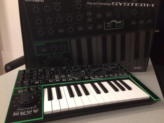 Roland - SYSTEM-1 | Sintetizador