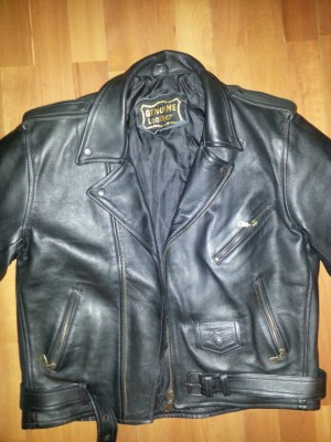 Cazadora cuero "Genuine Leather" sin estrenar!
