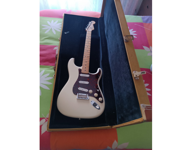 Fender Stratocaster American Standard (Envío Incluido)