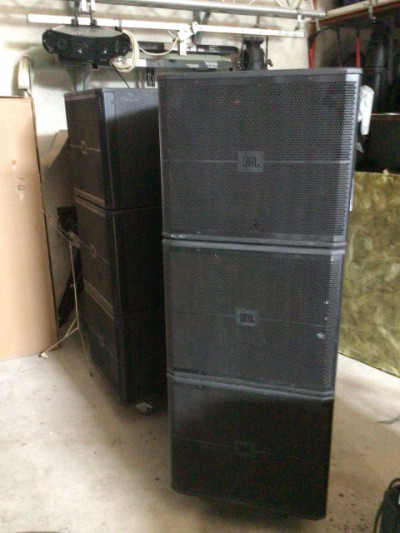 4 Subgraves JBL SRX 718