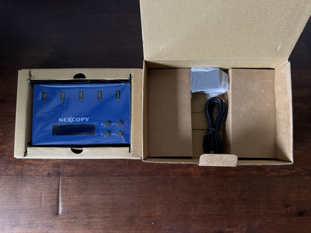 Nexcopy USB Duplicator Standalone USB104SA