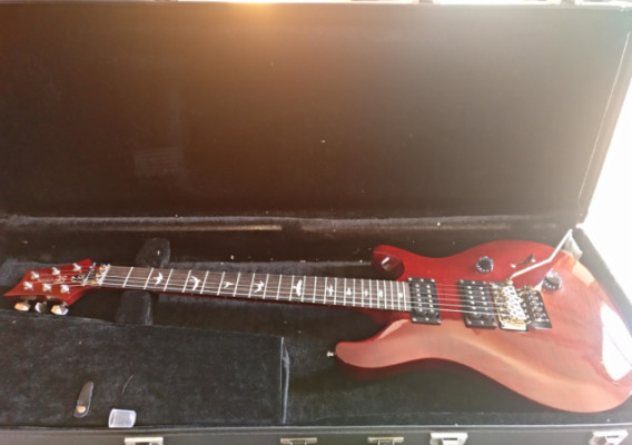 Guitarra PRS SE Custom 24 Floyd Rose