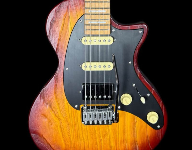 Larry Carlton I5S Sire Guitarra