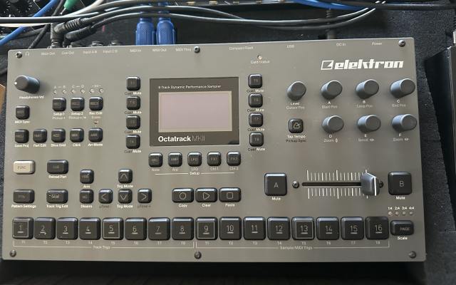 Elektron Octatrack MK2 modelo gris