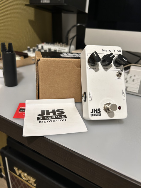 Jhs distortion series 3