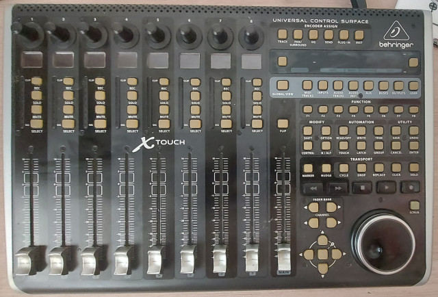 vendo behringer x-touch