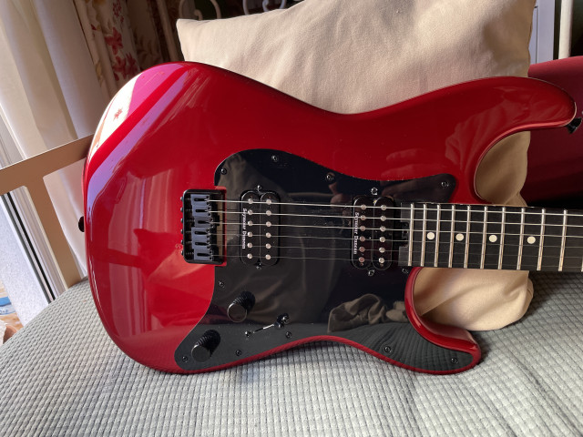 Charvel PRO-MOD So Cal HH Candy Apple Red