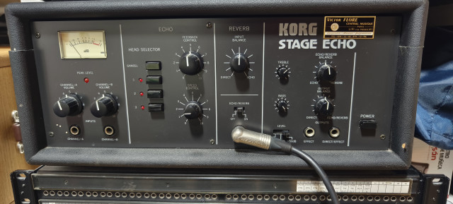 Korg Stage echo se 300