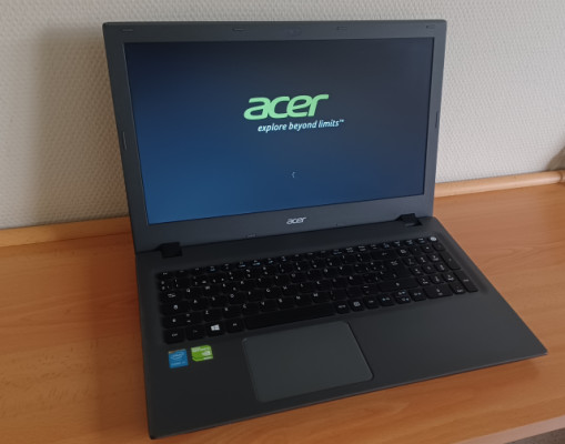 Ordenador Portátil Acer i7. Ram 16GB. SSD 480GB. Graficas Intel y Nvidia